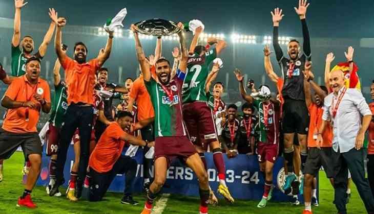 Mohun Bagan Super Giant team celebrating victory