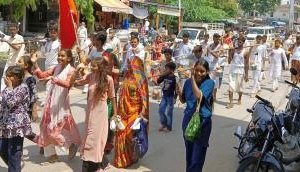 16-Hundred-Foot Climb: Kanwar Yatra Reaches Kileshwar Mahadev Temple