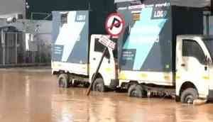 Heavy rains in Bengaluru, several parts of city witness waterlogging; opposition hits out at Siddaramiah govt